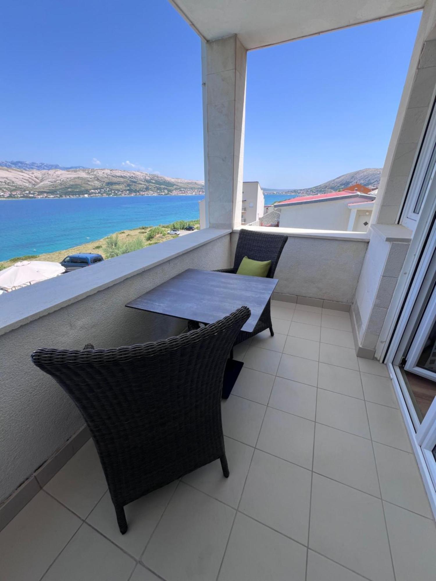Studio Apartma Pag Blue Ocean 1 With Sea View Паг Экстерьер фото